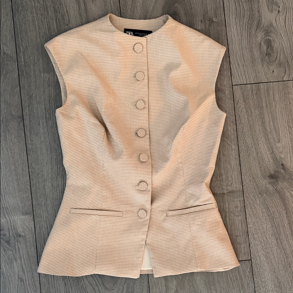 Zara Tan Sleeveless Button Vest